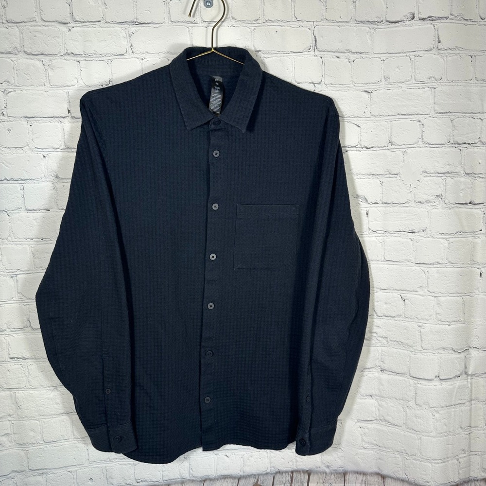 Lululemon Mason Peak Long Sleeve Shirt Navy Blue Textured Button Down Mens Small